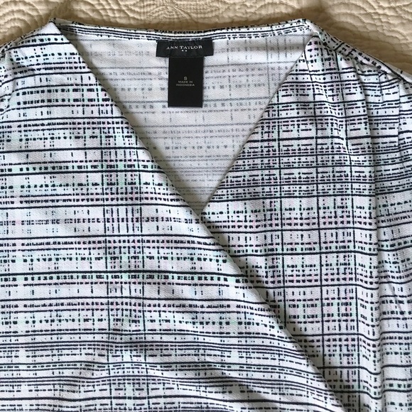 Ann Taylor Sleeveless Blouse - Picture 4 of 6